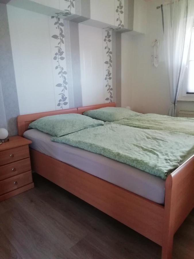 Meyers Ferienwohnung Elmlohe Экстерьер фото